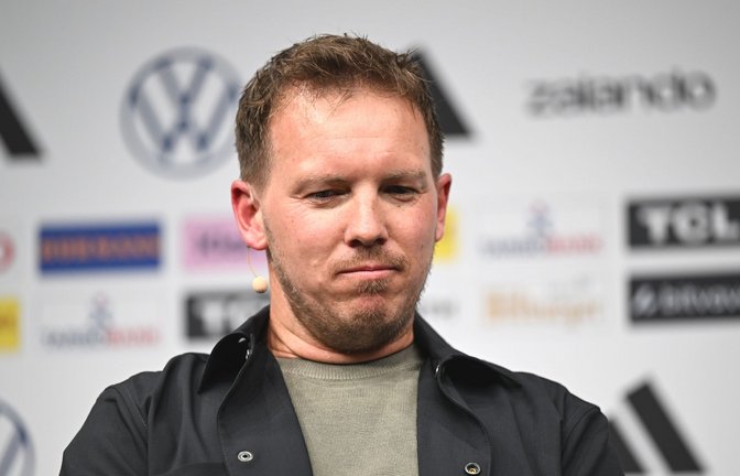 Julian Nagelsmann ist nicht unglücklich, dass Manuel Neuer im Pokalfinale aussetzt.<span class='image-autor'>Foto: Federico Gambarini/dpa</span>