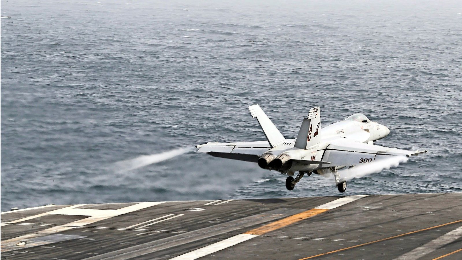 Die USA griffen vor allem iranische Raketen- und Radaranlagen entlang der Straße von Hormus an.Foto: MCSN Dan Snow/Navy Office of Inf Die USA griffen vor allem iranische Raketen- und Radaranlagen entlang der Straße von Hormus an.Foto: MCSN Dan Snow/Navy Office of Inf
