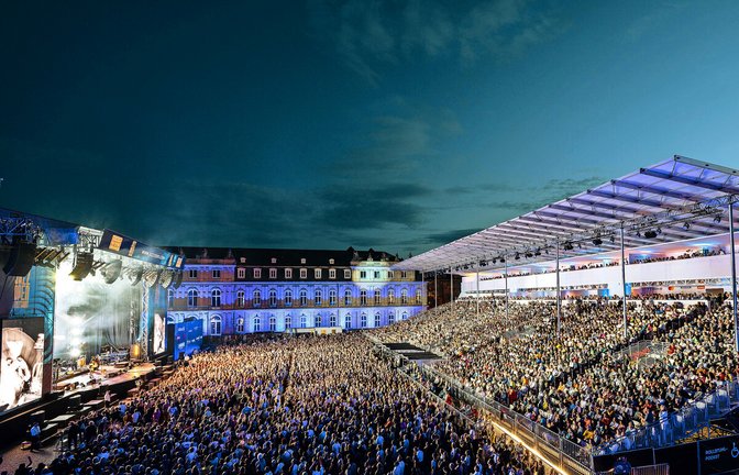 Die Jazz Open sind auf dem Schlossplatz zu Hause – aber auch abseits der großen Bühne wird viel geboten.<span class='image-autor'>Foto: /Reiner Pfisterer</span>
