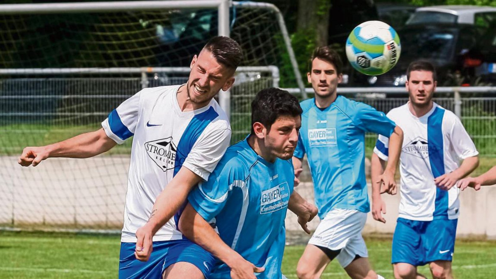 Tayfun Kaya (TSV Bönnigheim, links) klärt per Kopf gegen den Nussdorfer Sinan Yilmaz. Foto: Simecek Tayfun Kaya (TSV Bönnigheim, links) klärt per Kopf gegen den Nussdorfer Sinan Yilmaz. Foto: Simecek