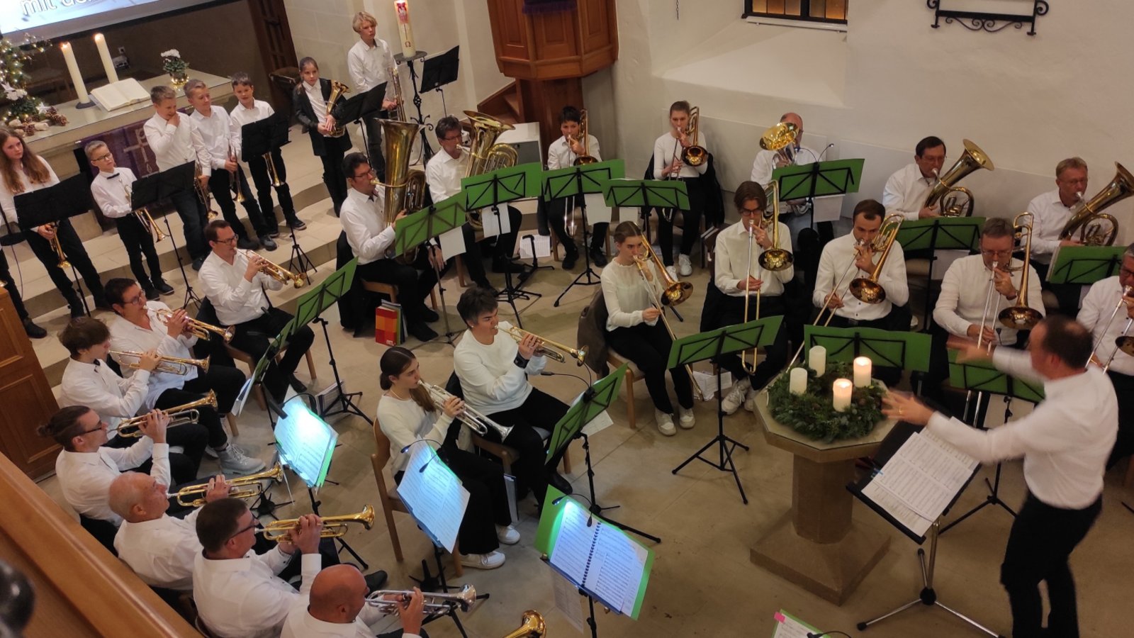 Klangerlebnis: der Posaunenchor Hohenhaslach in der St. Georgskirche. Foto: Glemser Klangerlebnis: der Posaunenchor Hohenhaslach in der St. Georgskirche. Foto: Glemser