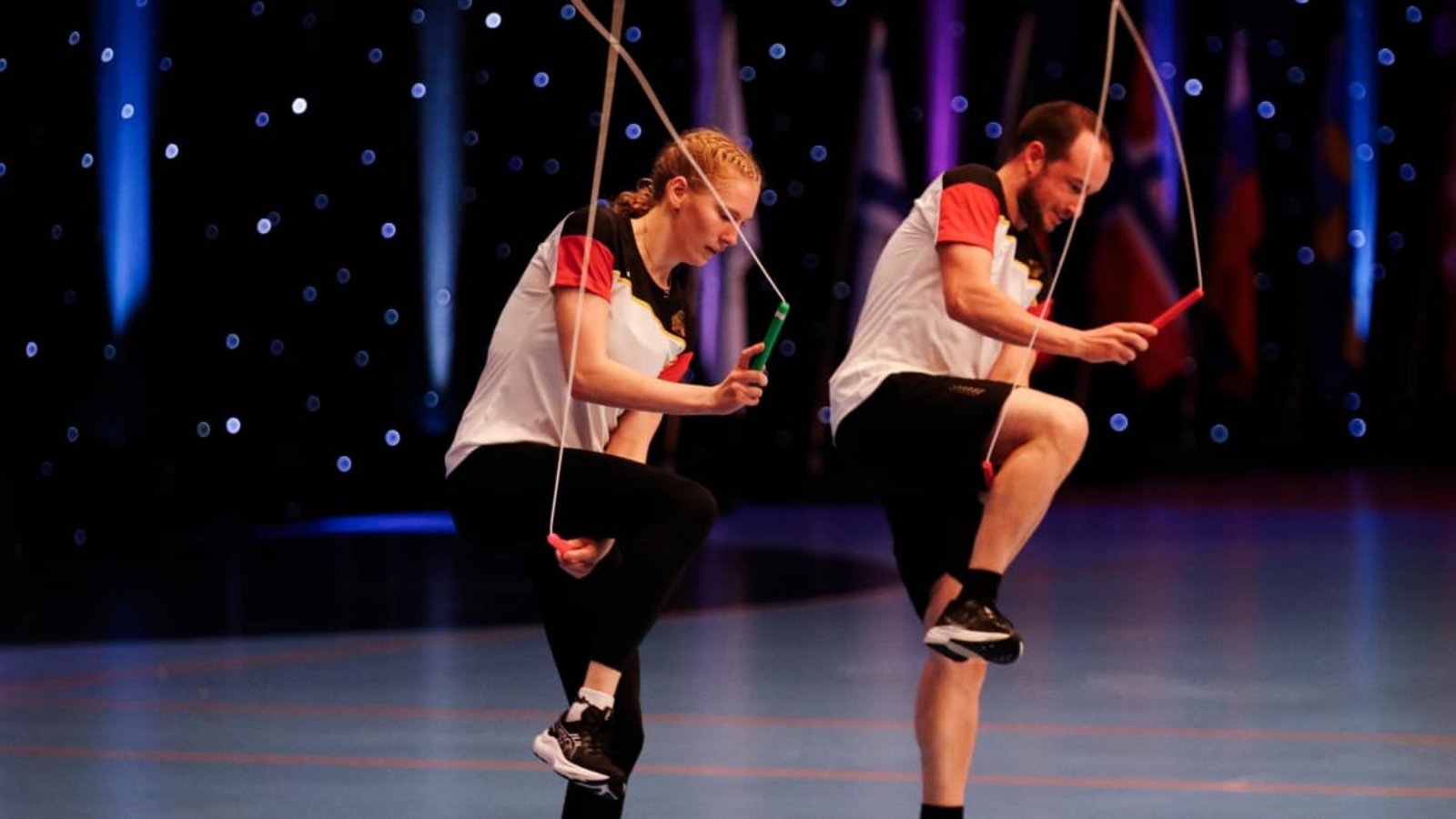 Julian Kilgus bei den Europameisterschaften in der Disziplin „Single Rope Pair Freestyle“ zusammen mit seiner Mannschaftskollegin Maria Erb.Kevin Gruchmann Julian Kilgus bei den Europameisterschaften in der Disziplin „Single Rope Pair Freestyle“ zusammen mit seiner Mannschaftskollegin Maria Erb.Kevin Gruchmann