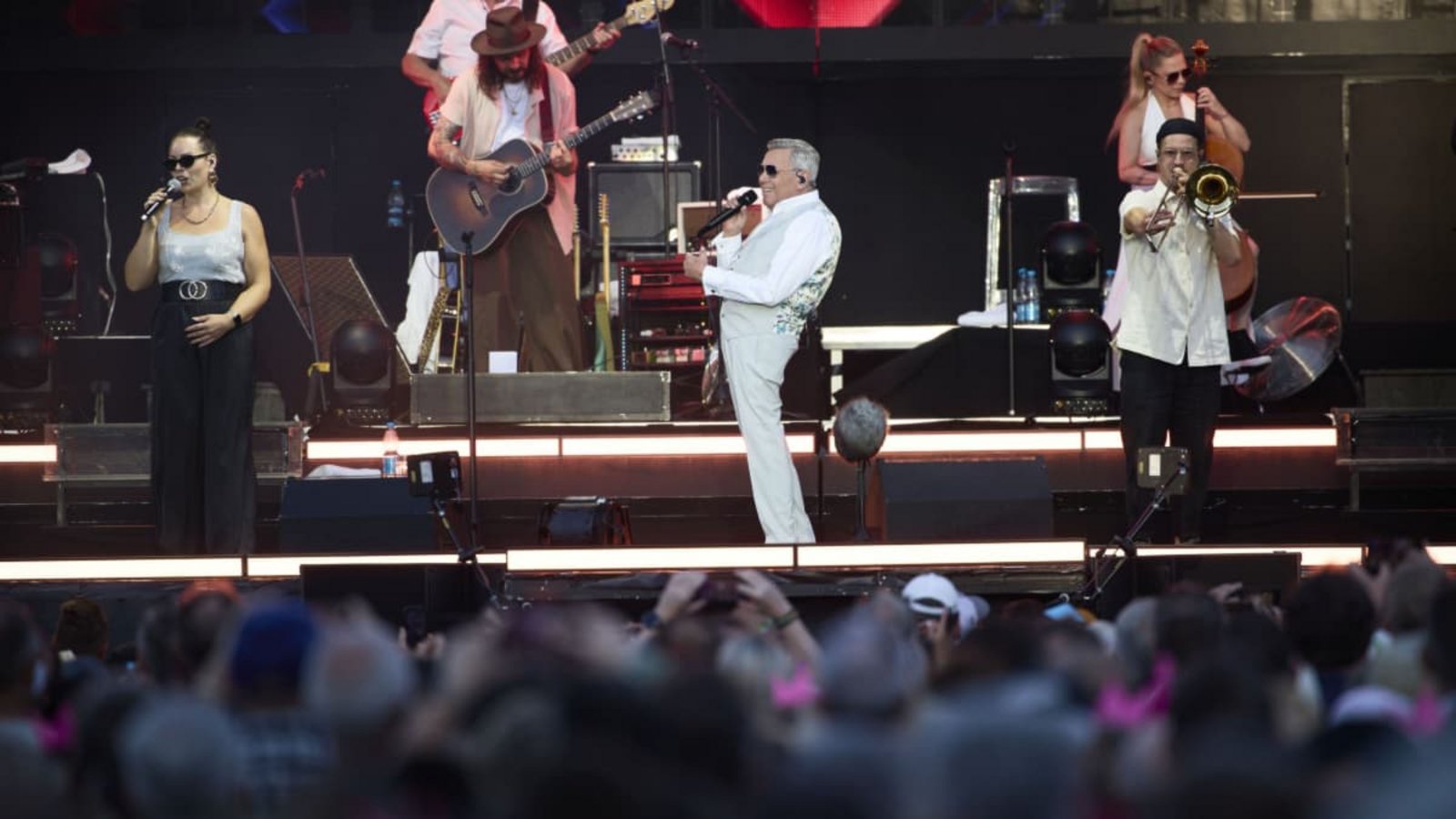 Die Show von Roland Kaiser und seiner Band in Großaspach.Gottfried Stoppel