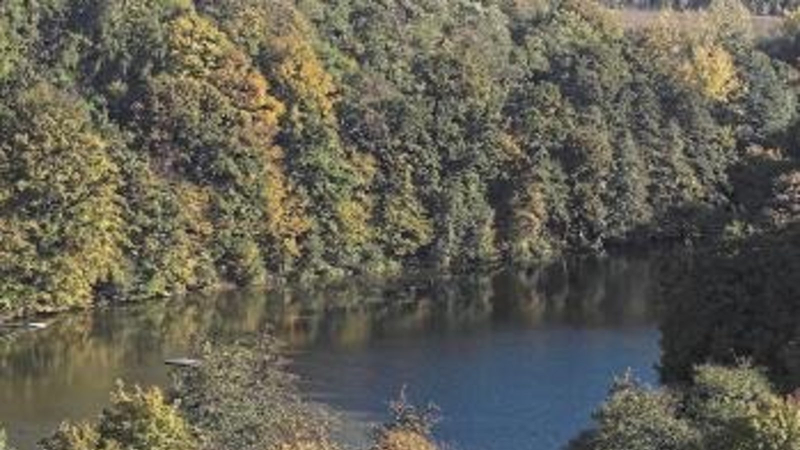 Der Tiefe See, der Fischteich der Klosteranlage Maulbronn, wird bei der Führung am Sonntag ebenfalls Thema sein. Foto: p Der Tiefe See, der Fischteich der Klosteranlage Maulbronn, wird bei der Führung am Sonntag ebenfalls Thema sein. Foto: p