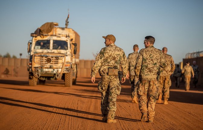 Soldaten der Bundeswehr in Mali (Archivbild).<span class='image-autor'>Foto: Michael Kappeler/dpa</span>