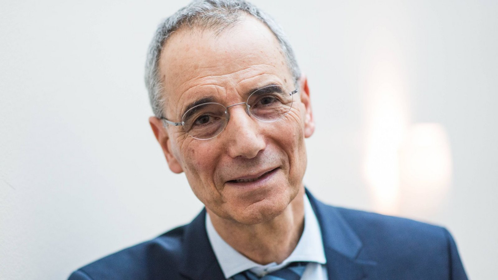 „Diese Idee dürfte dem Grundgesetz widersprechen“, meint der Historiker Michael Wolffsohn zu Zwangsausweisungsplänen der AfD.Foto: imago//Uwe Steinert „Diese Idee dürfte dem Grundgesetz widersprechen“, meint der Historiker Michael Wolffsohn zu Zwangsausweisungsplänen der AfD.Foto: imago//Uwe Steinert