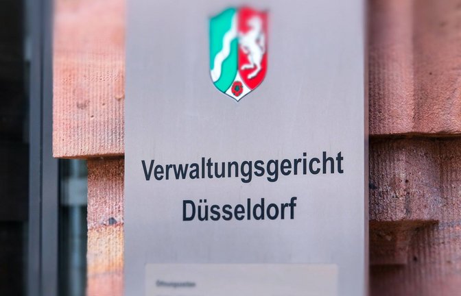 Das Verwaltungsgericht Düsseldorf wies eine Klage eines ehemaligen Polizisten, der nicht in den Polizeidienst übernommen wurde, ab.<span class='image-autor'>Foto: IMAGO/Michael Gstettenbauer/IMAGO/Michael Gstettenbauer</span>