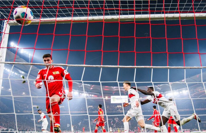 Der VfB Stuttgart bleibt weiter auf Champions-League-Kurs. Die Schwaben setzten sich zum Auftakt des 25. Spieltags zu Hause gegen Union Berlin mit 2:0 durch und festigten ihren dritten Tabellenplatz.<span class='image-autor'>Foto: Tom Weller/dpa</span>