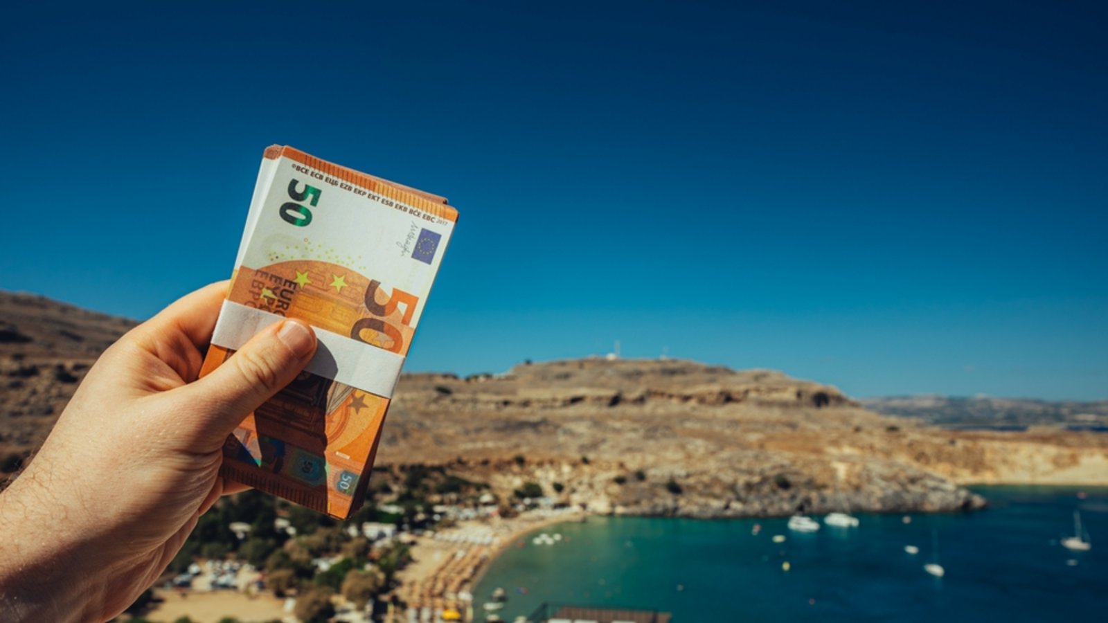 Bekommt man trotz Krankengeld noch Urlaubsgeld?Foto: M-Production/ Shutterstock