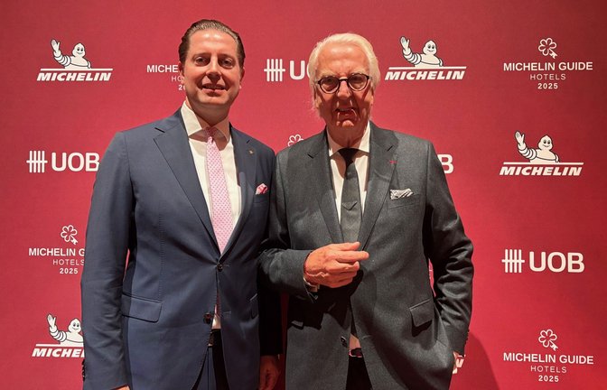 Hannes Bareiss (links) vom Hotel Bareiss und Heiner Finkbeiner vom Hotel Traube Tonbach in Baiersbronn können sich in Paris über die höchste Auszeichnung freuen.<span class='image-autor'>Foto: nja</span>