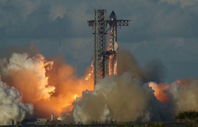 Über einen Börsengang von SpaceX wird schon lange spekuliert. (Archivbild)<span class='image-autor'>Foto: Eric Gay/AP/dpa</span>