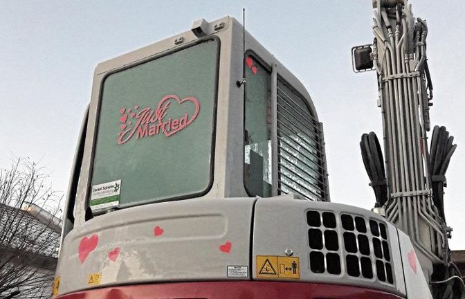 Selbst an einer Baggerscheibe ist Platz für Romantik.  Foto: Rücker