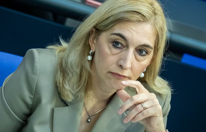 Nina Warken ist die einzige Frau, die in den Personalspekulationen eine Rolle spielt.<span class='image-autor'>Michael Kappeler/dpa</span>