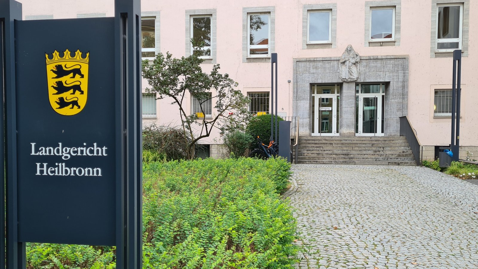 Wegen Totschlags muss sich der 45-Jährige vor Gericht verantworten. Foto: Rieger Wegen Totschlags muss sich der 45-Jährige vor Gericht verantworten. Foto: Rieger