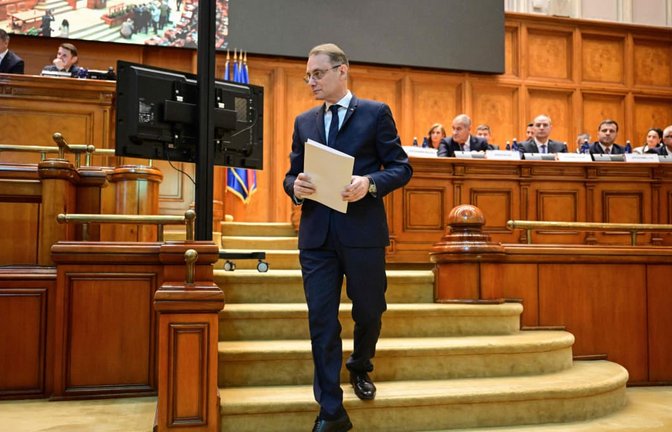 Rumäniens neuer Premier Luca Niculescu gilt als verlässlicher Bürokrat und Pro-Europäer.<span class='image-autor'>DANIEL MIHAILESCU/afp</span>