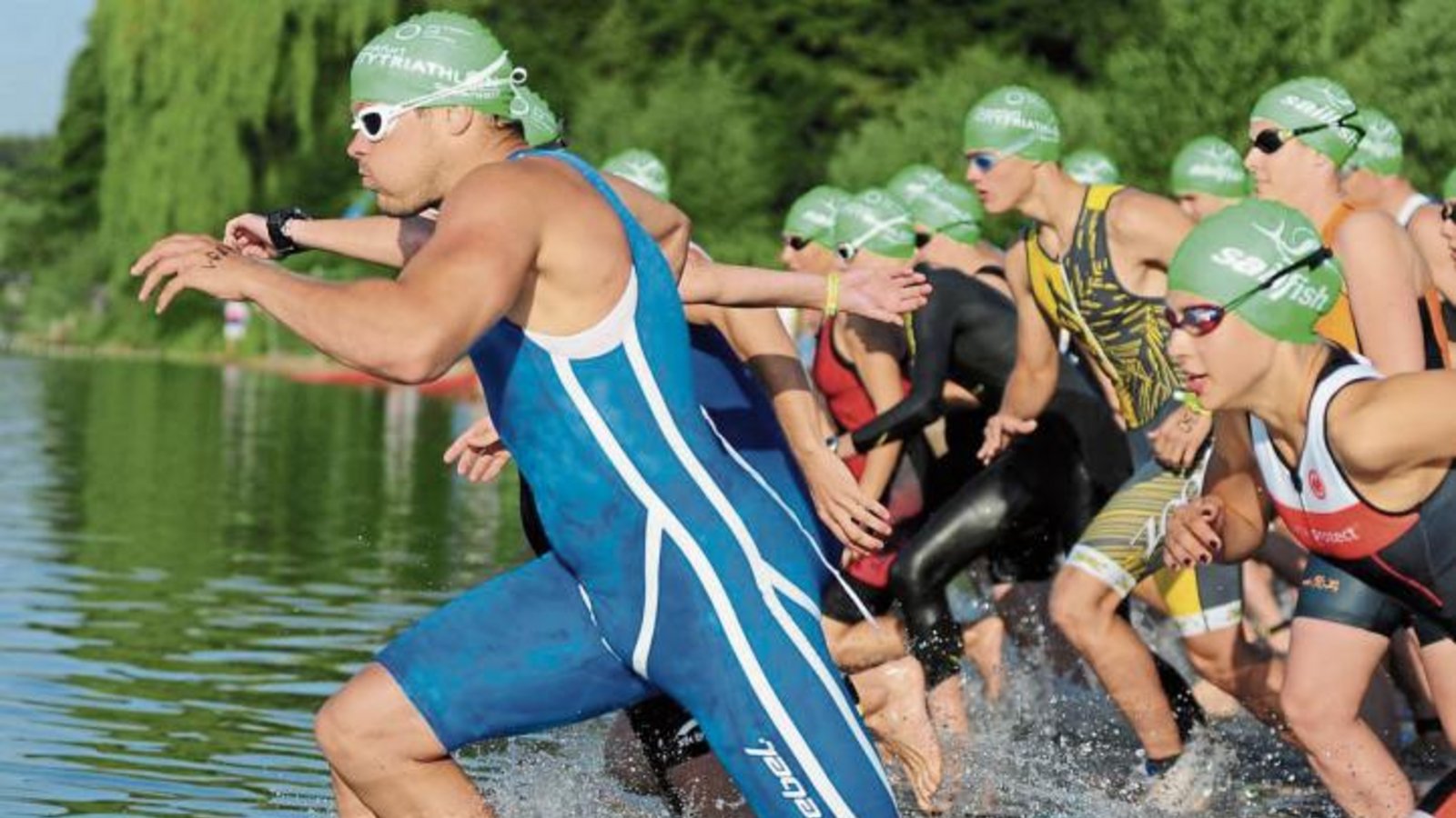 Freiwasserschwimmen ist immer eine besondere Herausforderung. In Mühlacker geht es die erste Teilstrecke in der Enz flussaufwärts. Foto: privat Freiwasserschwimmen ist immer eine besondere Herausforderung. In Mühlacker geht es die erste Teilstrecke in der Enz flussaufwärts. Foto: privat