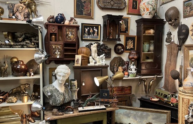 Blick ins Geschäft: halb Wunderkammer, halb Museum<span class='image-autor'>Stefanie Unbehauen</span>