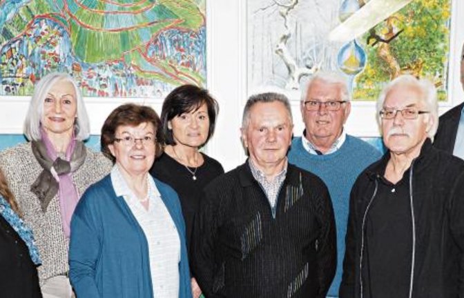 Die Vorstandschaft des Vereins Unser Dorf 2005.  Foto: Lorch