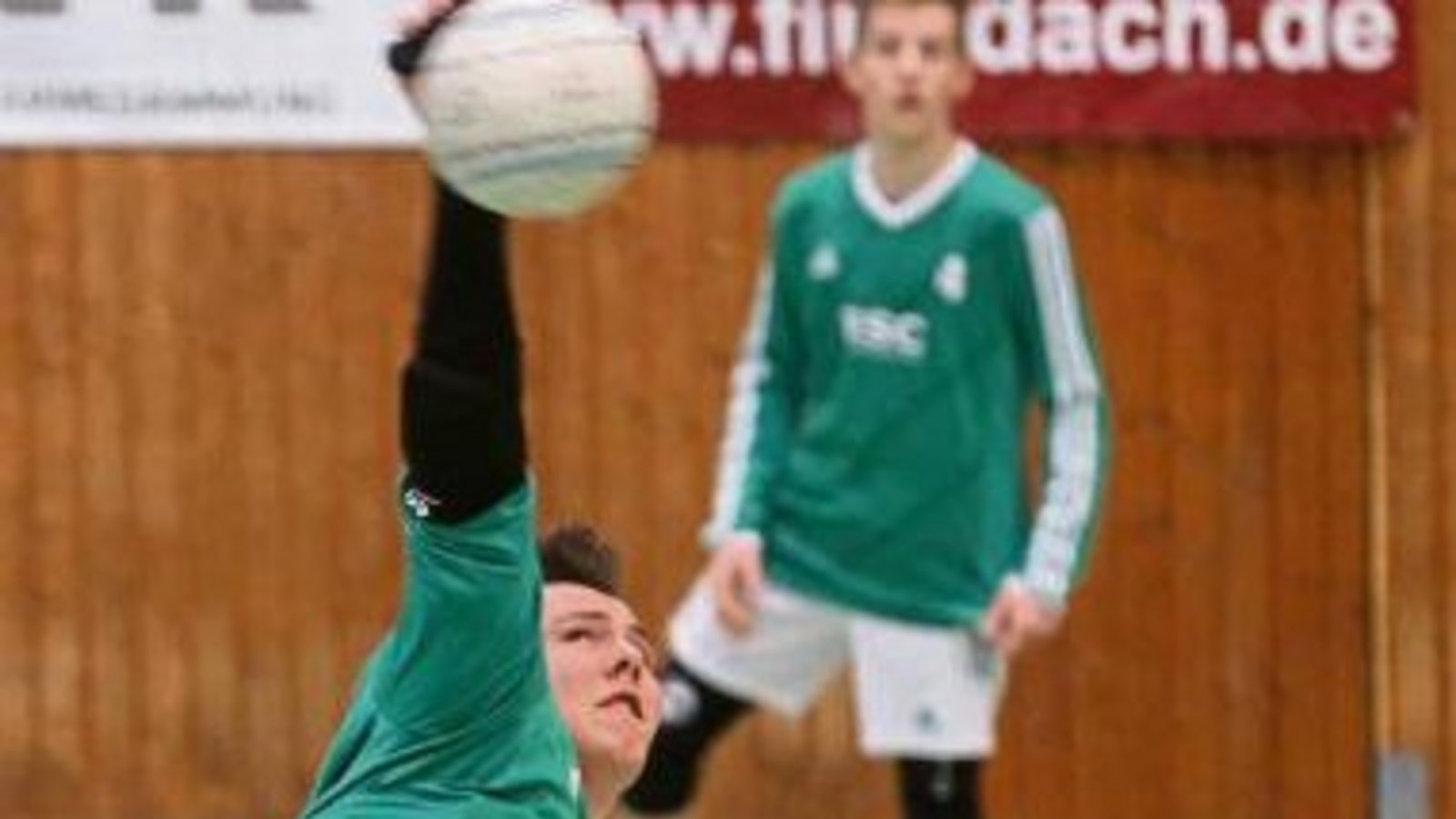 Kai Mörbe vom SV Kubschütz zeichnet sich durch eine Fairplay-Aktion aus.