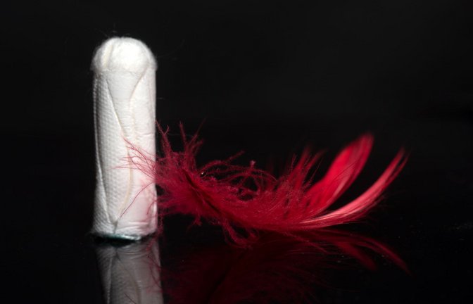 Ein Tampon kann  ein toxisches Schocksyndrom auslösen, ist aber keine zwingende Voraussetzung dafür.<span class='image-autor'>Foto: Imago/Pond5 Images</span>
