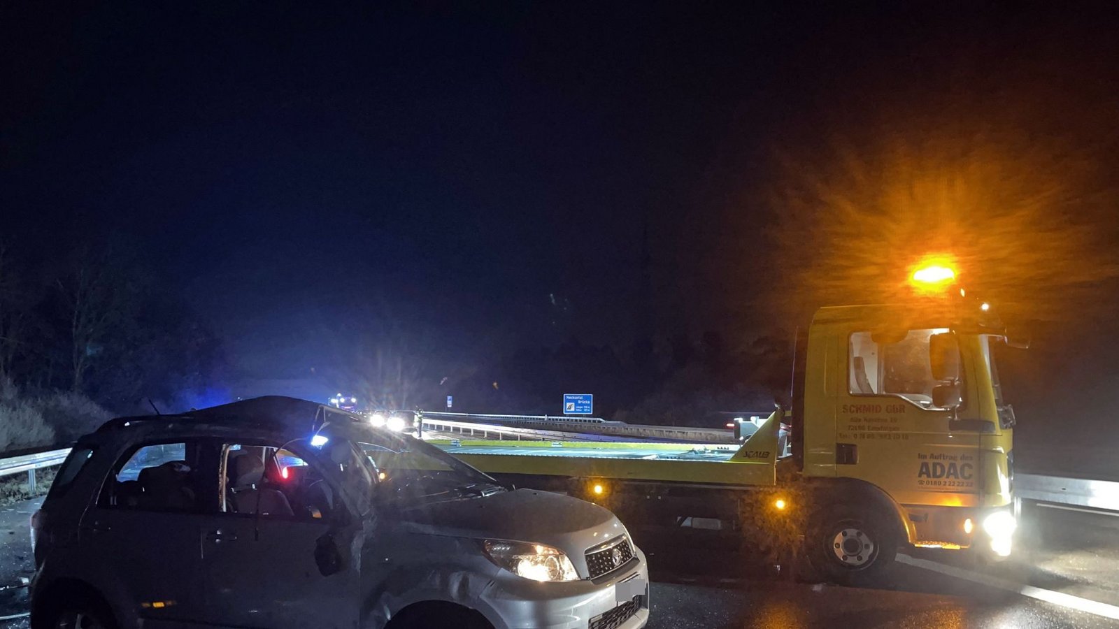 Beide Fahrzeuge mussten abgeschleppt werden.Foto: SDMG/SDMG / Schulz