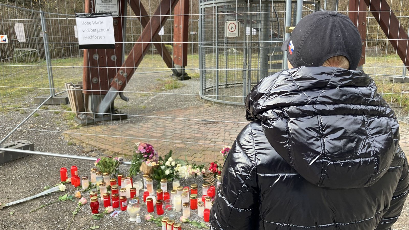 Anna Bobyr möchte sich nicht mit Gesicht in der Zeitung zeigen. Sie wolle nur helfen, die Spendenaktion soll im Vordergrund stehen, sagt die 46-jährige Mutter.Foto: STZN/Dürr Anna Bobyr möchte sich nicht mit Gesicht in der Zeitung zeigen. Sie wolle nur helfen, die Spendenaktion soll im Vordergrund stehen, sagt die 46-jährige Mutter.Foto: STZN/Dürr