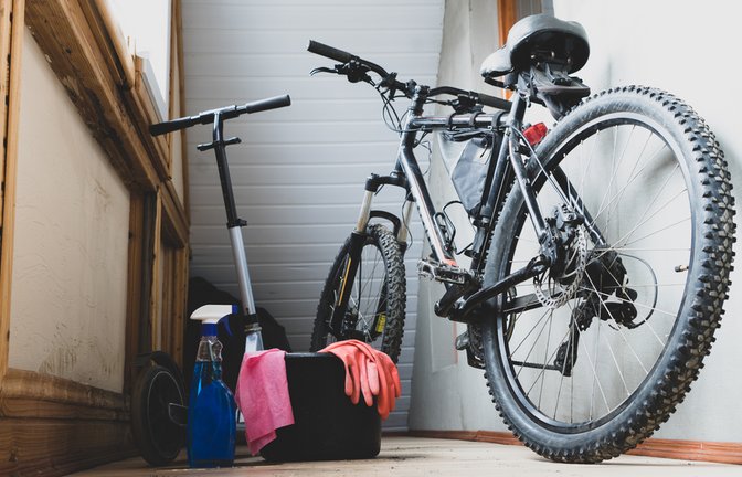 Vor dem Verkaufen sollte das E-Bike nochmal gründlich gereinigt werden.<span class='image-autor'>Foto: kartli777 / shutterstock.com</span>