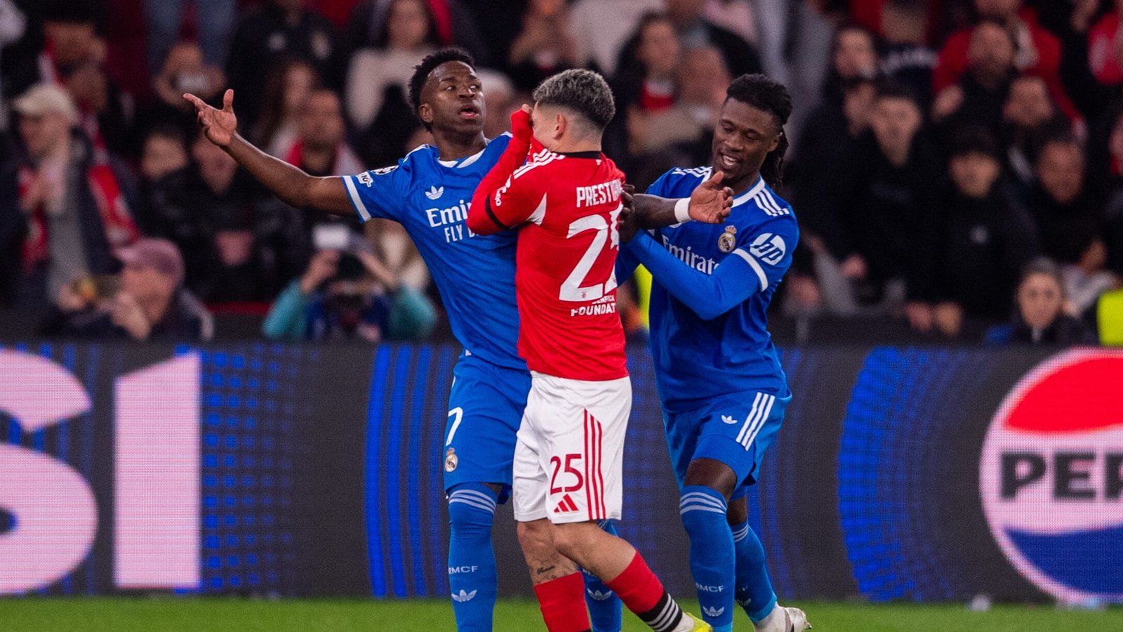 Nach Rassismus-Vorfall: UEFA sperrt Prestianni für Rückspiel.Foto: picture alliance/dpa/ZUMA Press Wire | Miguel Lemos