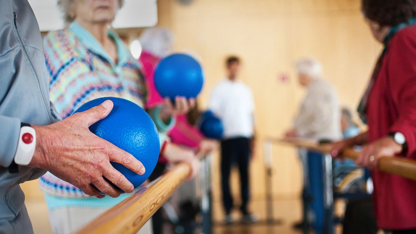Das Klinikpersonal muss damit rechnen, dass sich Demenzkranke nur eingeschränkt an die jeweilige Situation anpassen können.Foto: RBK/Kai Loges Das Klinikpersonal muss damit rechnen, dass sich Demenzkranke nur eingeschränkt an die jeweilige Situation anpassen können.Foto: RBK/Kai Loges