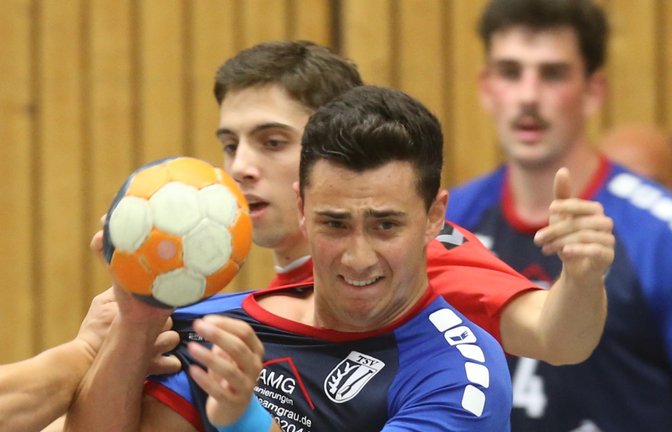 Sebastian Grau (vorne) ist Torgarant für das Oberriexinger Team. <span class='image-autor'>Foto: Archiv/Küppers</span>