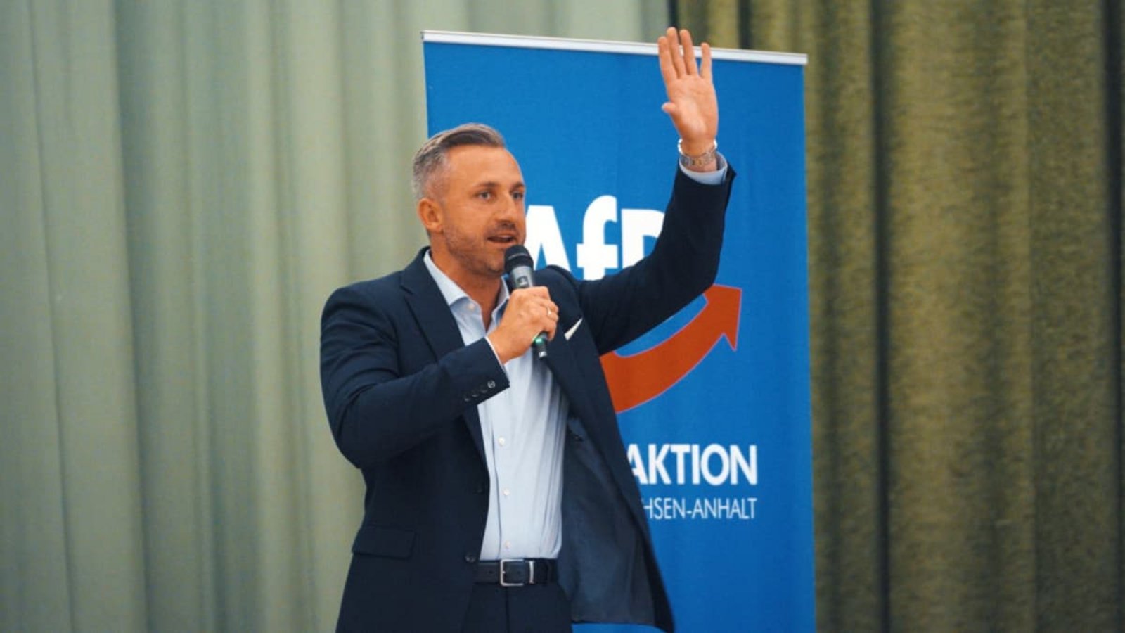 Ulrich Siegmund (AfD) liegt in Umfragen vorn – Ministerpräsident ist er aber noch lange nicht.Q. C. Lotze/MDR Mitteldeutscher Rundfunk/obs/dpa Ulrich Siegmund (AfD) liegt in Umfragen vorn – Ministerpräsident ist er aber noch lange nicht.Q. C. Lotze/MDR Mitteldeutscher Rundfunk/obs/dpa