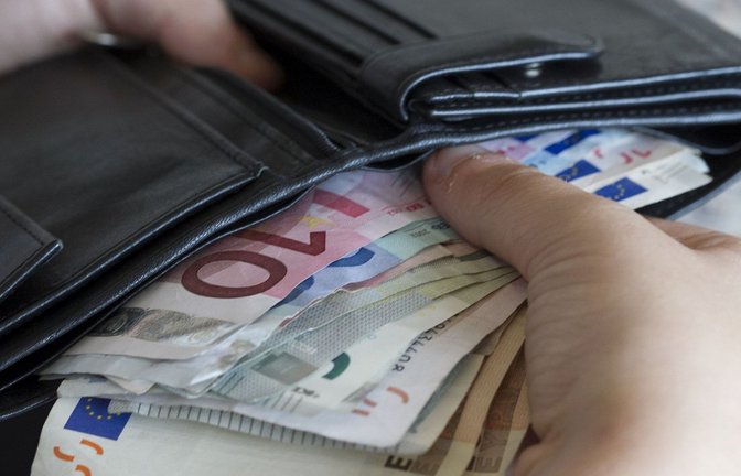 Wie viel Geld bleibt  am Monatsende mehr übrig? Die neuen Steuertarife klingen zunächst gut. (Symbolbild)<span class='image-autor'>Foto: Eibner-Pressefoto</span>
