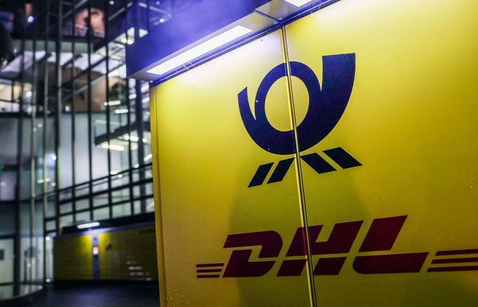 Der Logistikkonzern DHL kommt auf seinem Elektrokurs voran. Das wurde nun auf der Hauptversammlung in Bonn mitgeteilt.<span class='image-autor'>Foto: Oliver Berg/dpa</span>