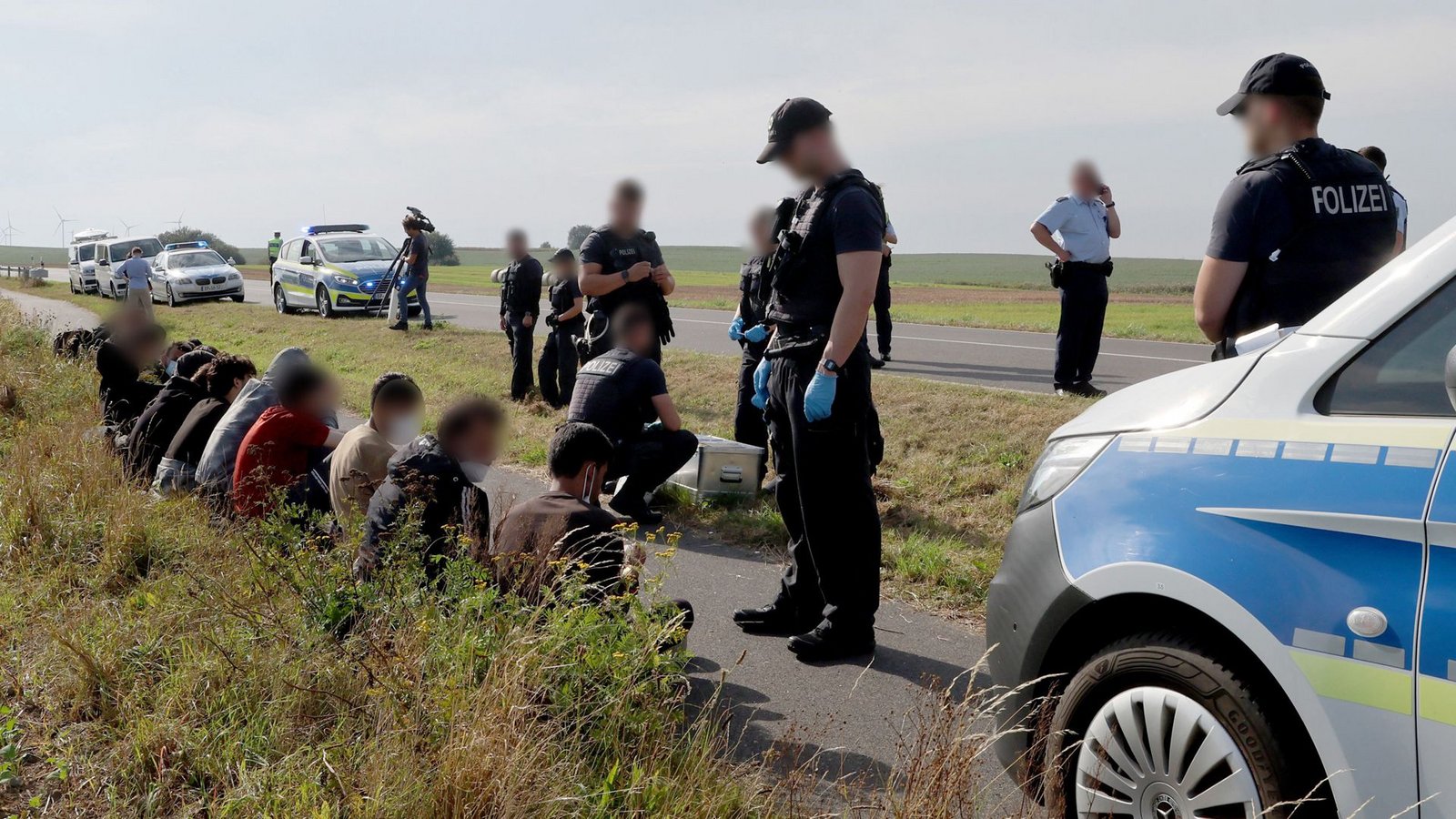 Wie steht es um die Zahl unerlaubter Einreisen?Foto: dpa/Bernd Wüstneck Wie steht es um die Zahl unerlaubter Einreisen?Foto: dpa/Bernd Wüstneck