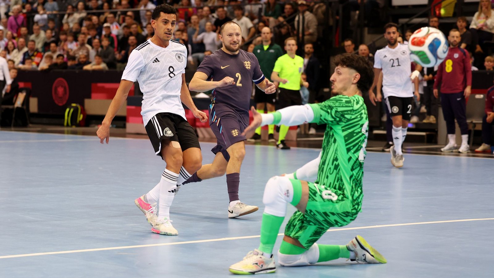 Am Torwart vorbei ins Tor: Gabriel Oliveira erzielt das 3:1Foto: Baumann/Julia Rahn Am Torwart vorbei ins Tor: Gabriel Oliveira erzielt das 3:1Foto: Baumann/Julia Rahn