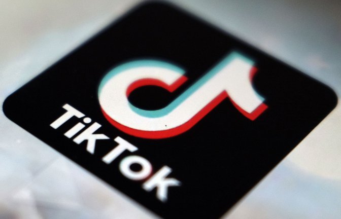 Tiktok will die Moderation von Inhalten künftig durch KI ausführen lassen. (Symbolbild)<span class='image-autor'>Foto: dpa/Kiichiro Sato</span>