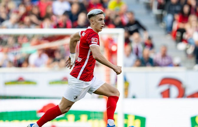 Nach Informationen des "Bild" hat Freiburgs Nico Schlotterbeck dem BVB seine Zusage für einen Wechsel gegeben.<span class='image-autor'>Foto: Tom Weller/dpa</span>
