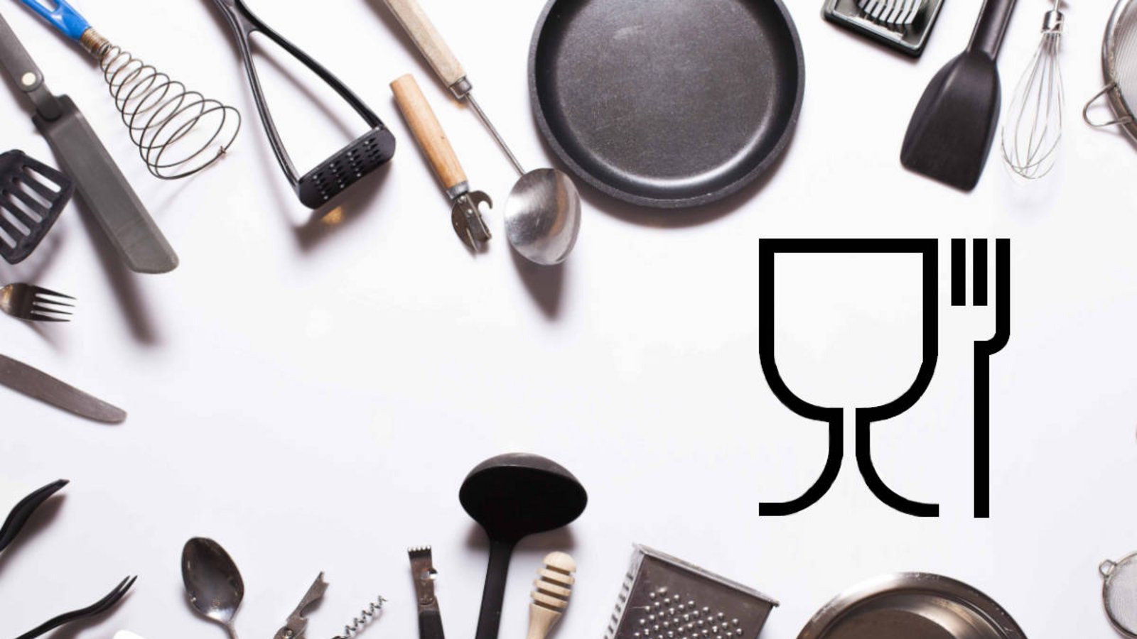 Auf vielen Küchenutensilien findet sich ein Glas- und Gabel-Symbol. Erfahren Sie hier, was das Symbol bedeutet und warum es nicht immer zu finden ist.Foto: Koblizeek / PhotoStockPhoto / Shutterstock.com Auf vielen Küchenutensilien findet sich ein Glas- und Gabel-Symbol. Erfahren Sie hier, was das Symbol bedeutet und warum es nicht immer zu finden ist.Foto: Koblizeek / PhotoStockPhoto / Shutterstock.com