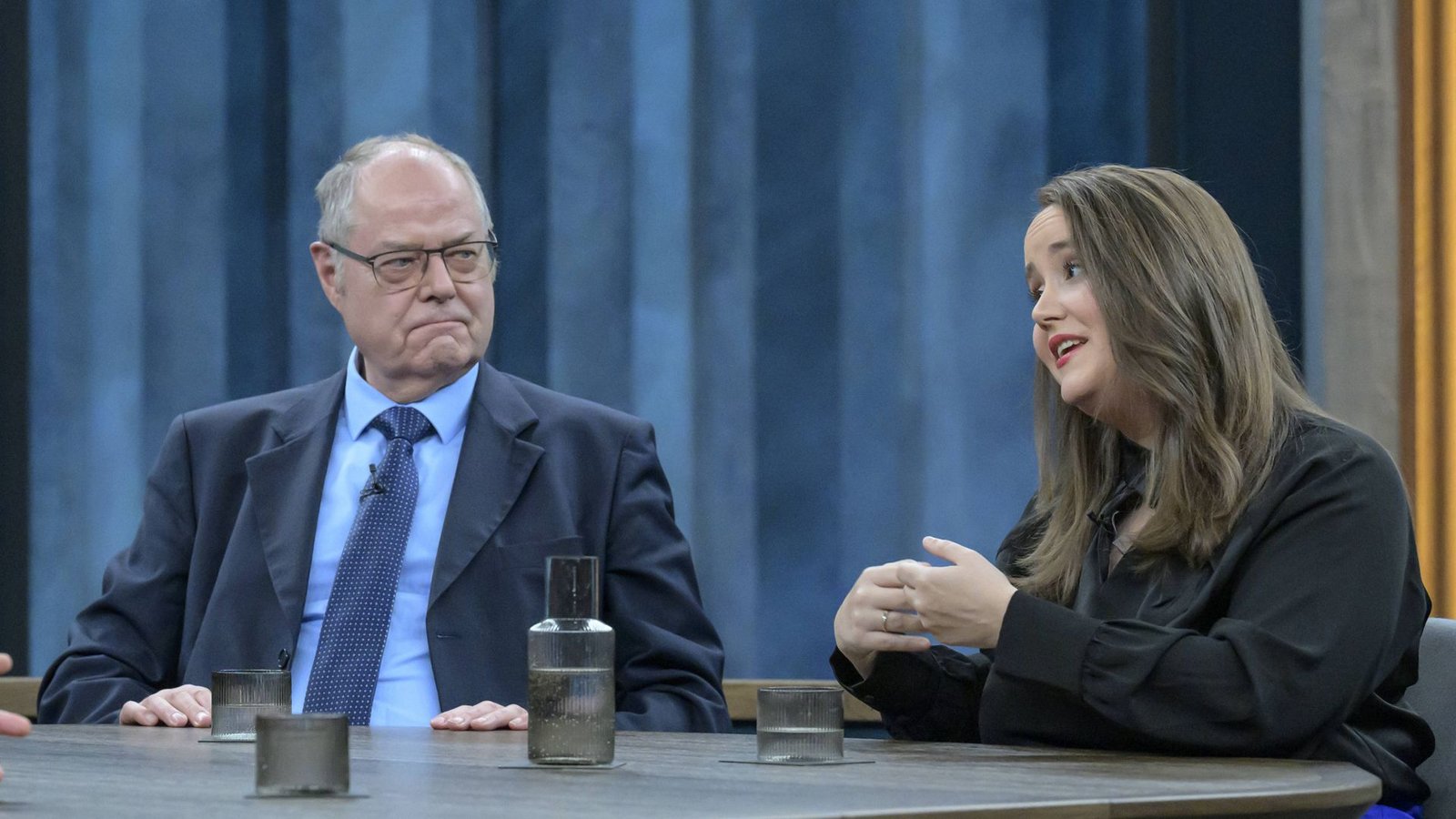 Ex-Grünen-Chefin Ricarda Lang und SPD-Politiker Peer Steinbrück bei Caren MiosgaFoto: IMAGO/HMB-Media/IMAGO/Uwe Koch Ex-Grünen-Chefin Ricarda Lang und SPD-Politiker Peer Steinbrück bei Caren MiosgaFoto: IMAGO/HMB-Media/IMAGO/Uwe Koch