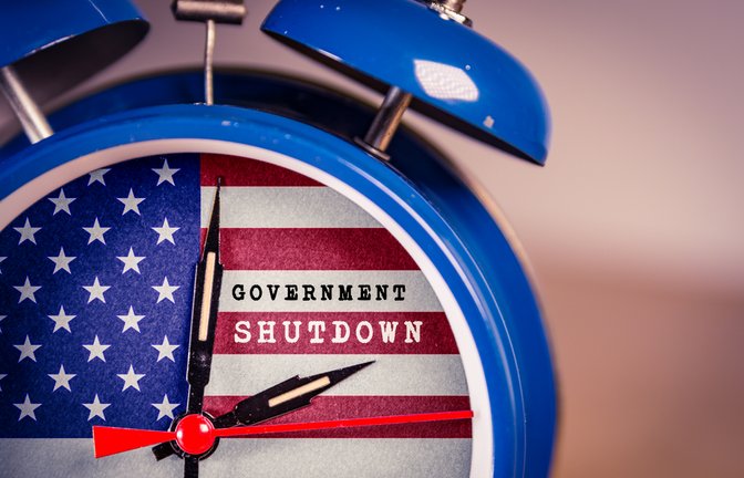 In den USA droht erneut ein Government Shutdown. Sie, was ein Shutdown bedeutet, welche Folgen drohen und warum aktuell Massenentlassungen im Raum stehen.<span class='image-autor'>Foto: Ivan Marc / Shutterstock.com</span>