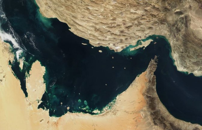 Der Persische Golf, die Straße von Hormus und der Golf von Oman in einer undatierten, von der NASA zur Verfügung gestellten, Satellitenaufnahme. (Archivbild)<span class='image-autor'>-/The Visible Earth/NASA/dpa</span>