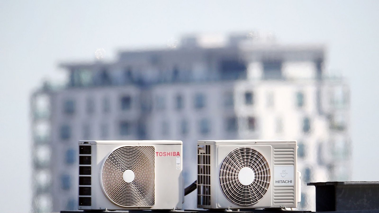 Klimageräte sind nicht die einzige Möglichkeit, um in der Wohnung erträgliche Temperaturen zu erreichen.Foto: dpa/Martin Gerten Klimageräte sind nicht die einzige Möglichkeit, um in der Wohnung erträgliche Temperaturen zu erreichen.Foto: dpa/Martin Gerten