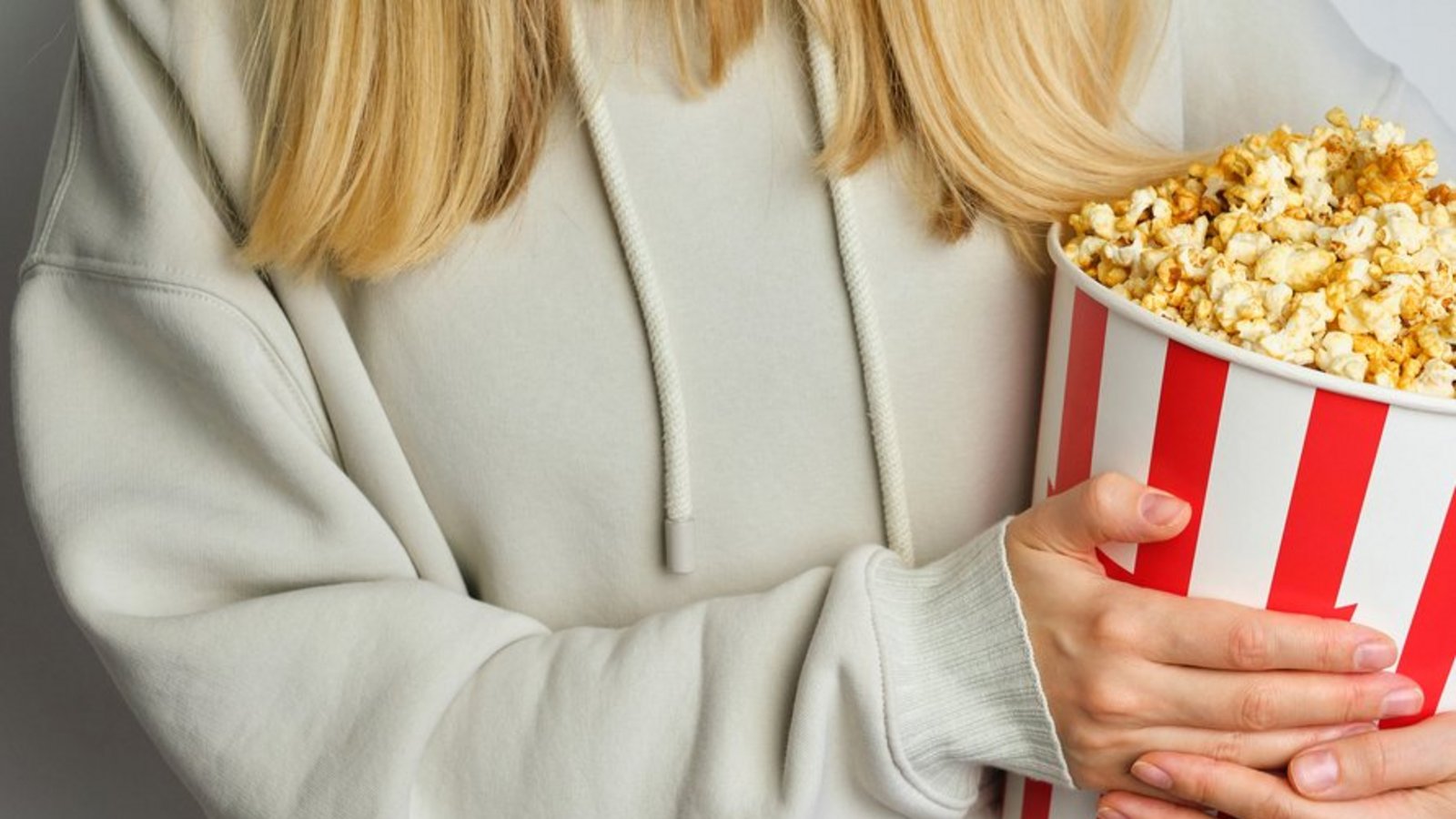 Welche Filme starten im Juni 2022 im Kino?Foto: Iuliia Pilipeichenko/Shutterstock Welche Filme starten im Juni 2022 im Kino?Foto: Iuliia Pilipeichenko/Shutterstock