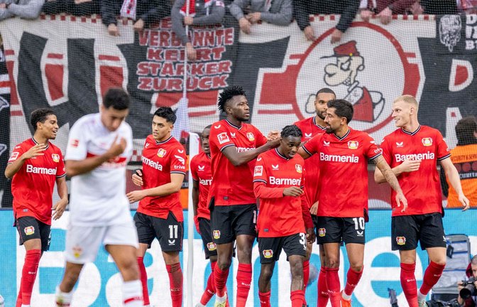 Bayer Leverkusen besiegt den VfB Stuttgart mit 2:0.<span class='image-autor'>Foto: David Inderlied/dpa</span>