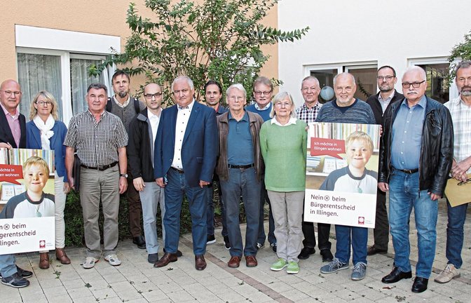 Die Teilnehmer der Pressekonferenz: Mit zum Teil sehr emotionalen Worten machten sie die Notwendigkeit des geplanten Caritas-Wohnheims im Illinger Wiesental deutlich.  Foto: Romanowski