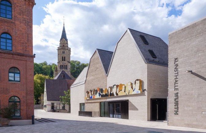 Die erweiterte Kunsthalle Würth in Schwäbisch Hall, mit einem Fries von Alex Katz über dem neuen Haupteingang.<span class='image-autor'>Stefan Müller-Naumann</span>