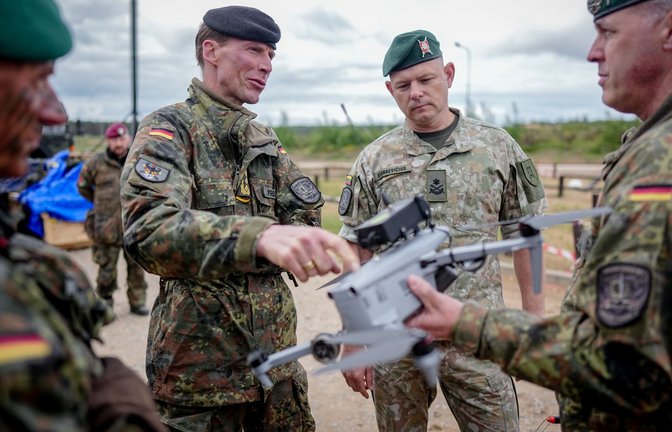 Generalleutnant Christian Freuding in Litauen<span class='image-autor'>Foto: Kay Nietfeld/dpa</span>