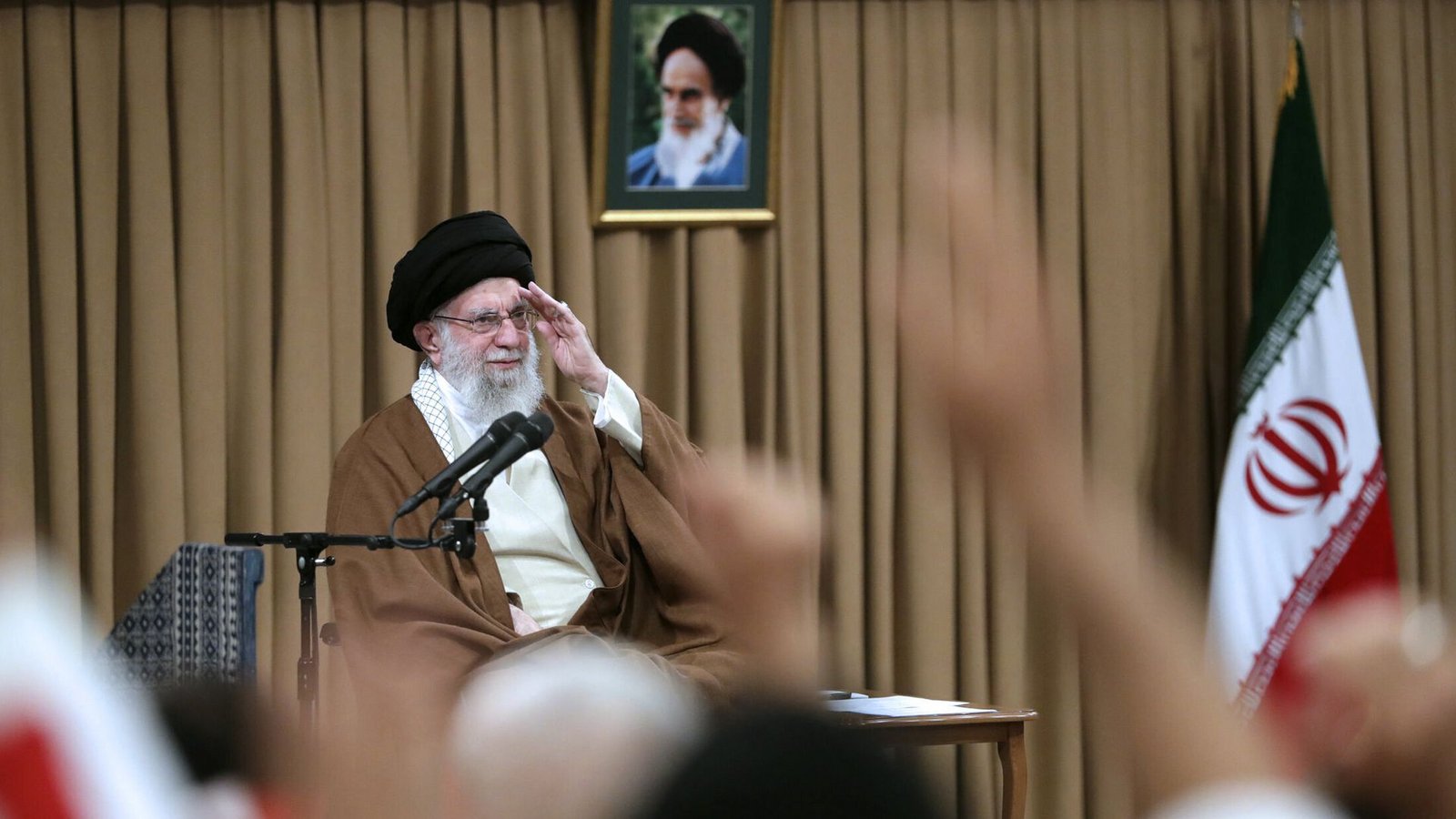 Irans Religionsführer Ajatollah Ali Chamenei (Archivbild)Foto: dpa/Uncredited Irans Religionsführer Ajatollah Ali Chamenei (Archivbild)Foto: dpa/Uncredited