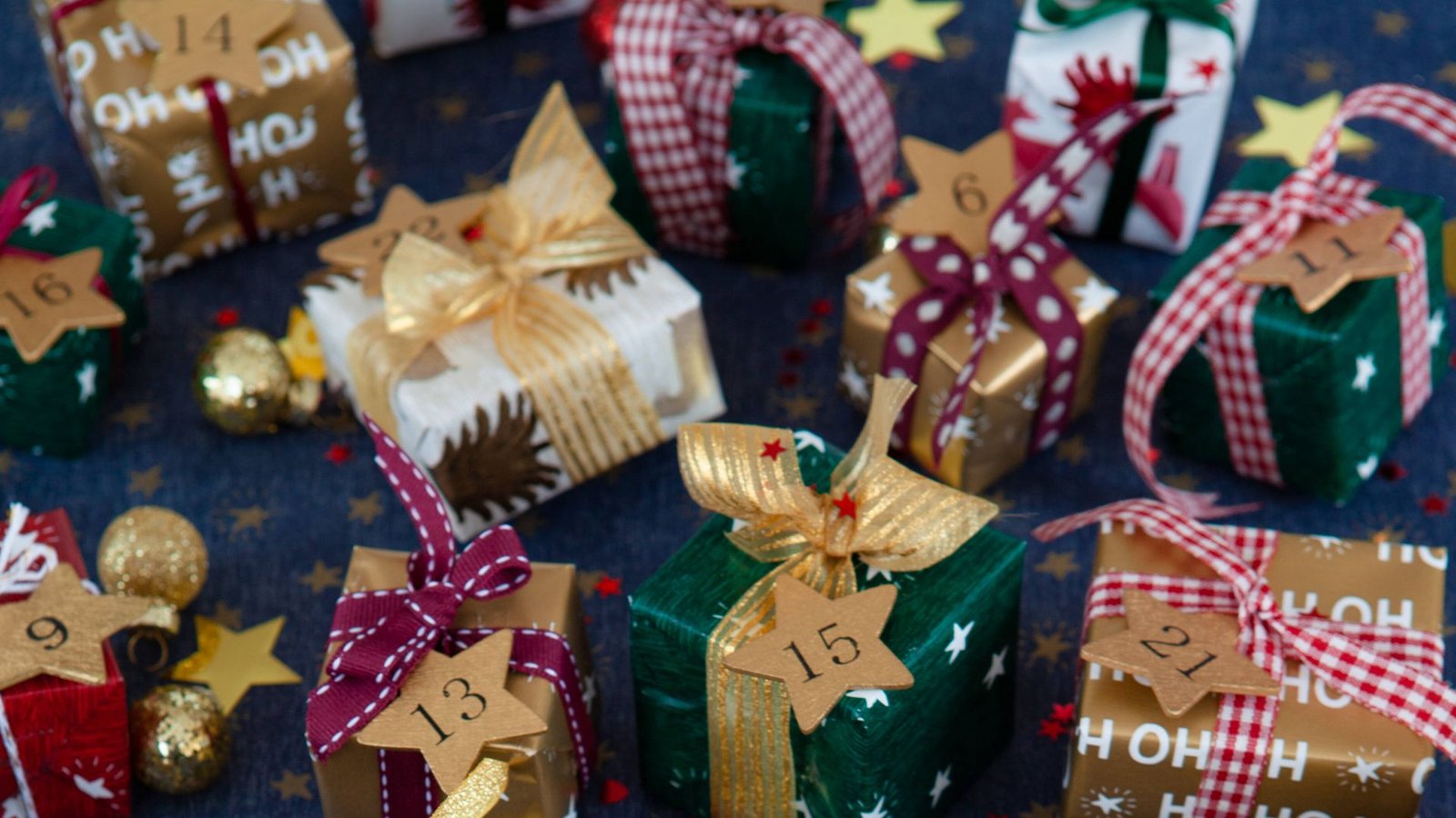 Adventskalender: Selber basteln oder lieber kaufen? Oder gar nichts davon?Foto: /CHROMORANGE / Barbara Neveu Adventskalender: Selber basteln oder lieber kaufen? Oder gar nichts davon?Foto: /CHROMORANGE / Barbara Neveu