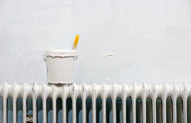 In diesem Artikel verraten wir Ihnen, wie Sie die Wand hinter einem Heizkörper streichen können. (5 nützliche Tipps im Überblick)<span class='image-autor'>Foto: Amy Johansson / Shutterstock.com</span>
